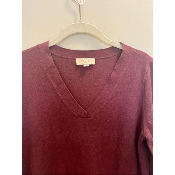 Loft size small maroon sweater - Picture 2 of 5
